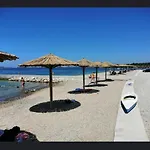 Apartmán In With Sea View, Terrace, Air Conditioning, Wifi *