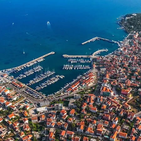 In With Sea View, Terrace, Air Conditioning, Wifi Apartmán *