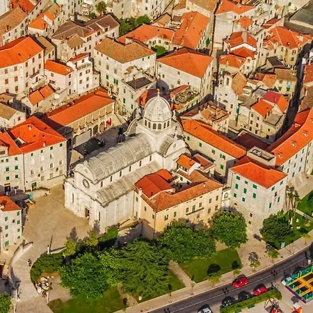 In With Sea View, Terrace, Air Conditioning, Wifi