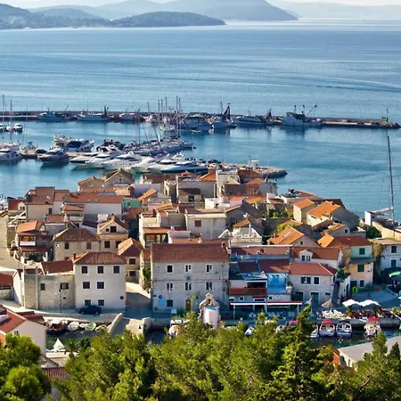 Apartmán In With Sea View, Terrace, Air Conditioning, Wifi