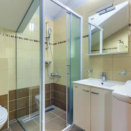 Apartment In With Sea View, Terrace, Air Conditioning, Wifi *