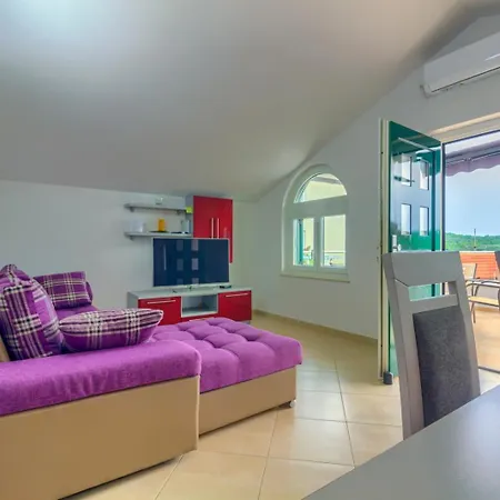 In With Sea View, Terrace, Air Conditioning, Wifi Apartment