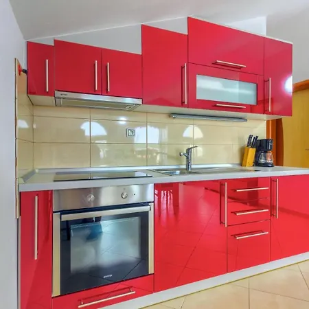 In With Sea View, Terrace, Air Conditioning, Wifi Apartment Pirovac