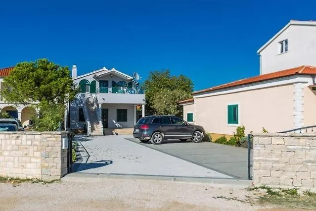 Lejlighed In With Sea View, Terrace, Air Conditioning, Wifi Pirovac