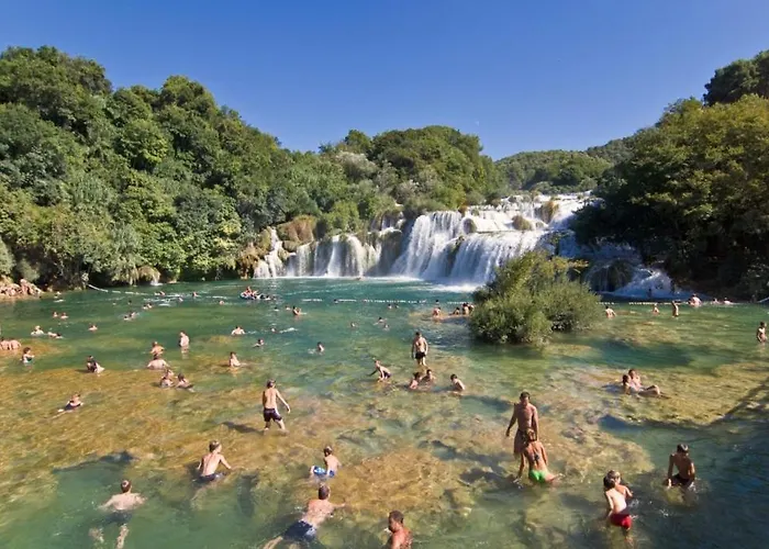 In With Sea View, Terrace, Air Conditioning, Wifi Lejlighed Pirovac