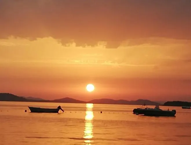 In With Sea View, Terrace, Air Conditioning, Wifi * ピロヴァッツ