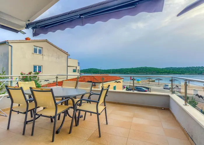 Lejlighed In With Sea View, Terrace, Air Conditioning, Wifi *